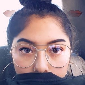 Meet your Posher, Alice